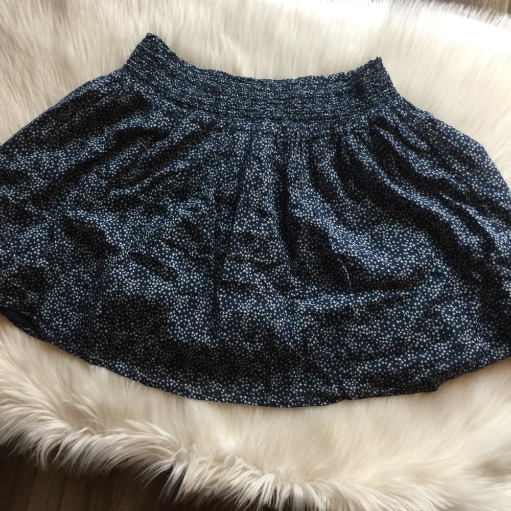 Old Navy girls black skirt w/tiny white stars